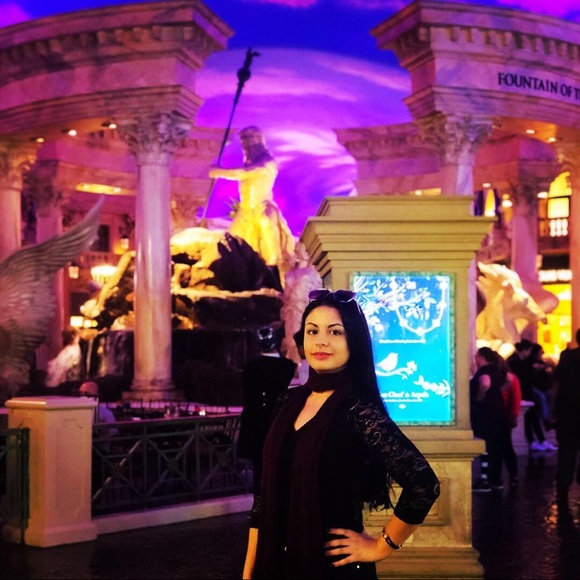 The L Game is here, Luisa Rivas 💋 - Picture 2 of 3